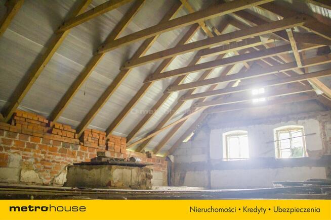 Dom w Szymanowicach, Gmina Kostomłoty.