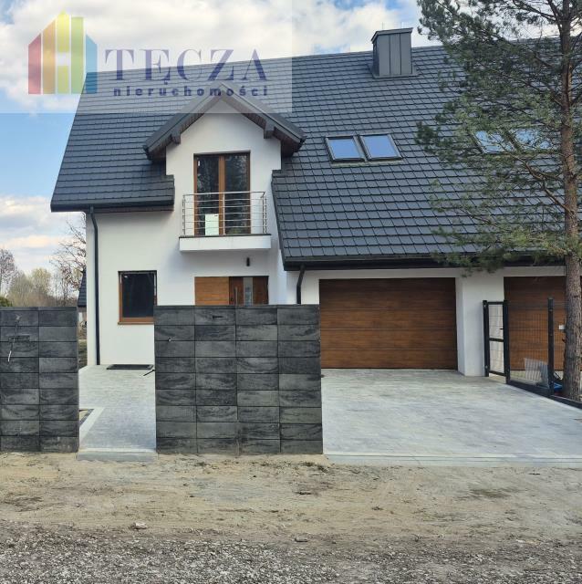 Dom Okuniew gm. Halinów, Szkolna