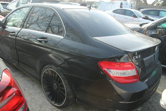 Mercedes C 63 AMG