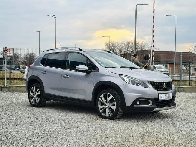 Peugeot 2008 42 Tys.Km Navi PDC Kamera Led Grip Control Klimatronik Sensory Alu