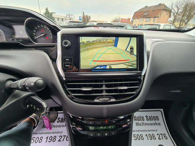 Peugeot 2008 42 Tys.Km Navi PDC Kamera Led Grip Control Klimatronik Sensory Alu