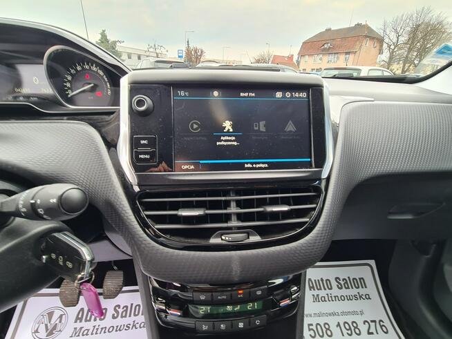 Peugeot 2008 42 Tys.Km Navi PDC Kamera Led Grip Control Klimatronik Sensory Alu