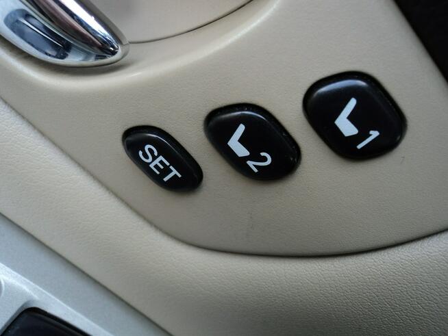 sprzedam ładną TOYOTE Lexus RX 400 HYBRYDA 4x4