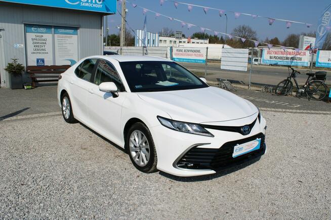 Toyota Camry 2.5 Hybrid e-CTV Comfort F-vat Kamera netto 78 780 PLN Gwarancja