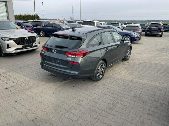 Hyundai i30 Kamera Kliamtyzancja LED Virtual cockpit