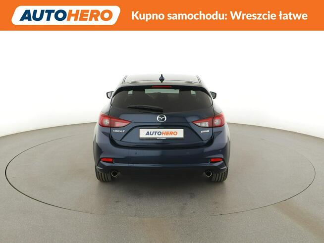 Mazda 3 klima auto navi grzane fotele kamera i czujniki parkowania