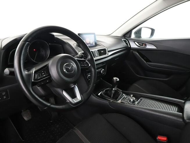 Mazda 3 klima auto navi grzane fotele kamera i czujniki parkowania