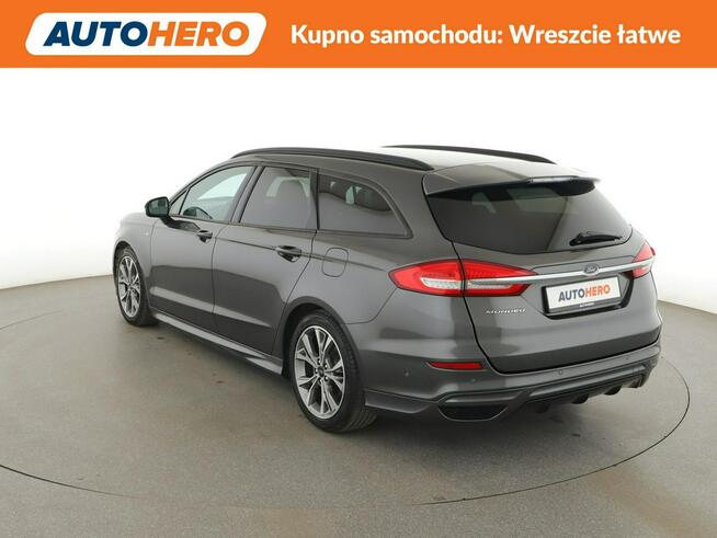 Ford Mondeo ST-Line Navi Czujniki parkowania Klimatyzacja Podgrzewane fotele Bluet