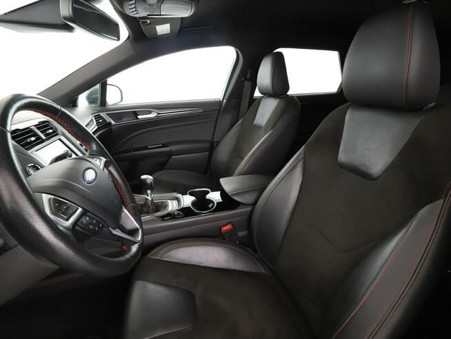 Ford Mondeo ST-Line Navi Czujniki parkowania Klimatyzacja Podgrzewane fotele Bluet
