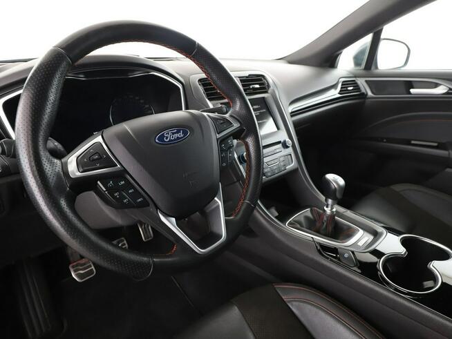 Ford Mondeo ST-Line Navi Czujniki parkowania Klimatyzacja Podgrzewane fotele Bluet