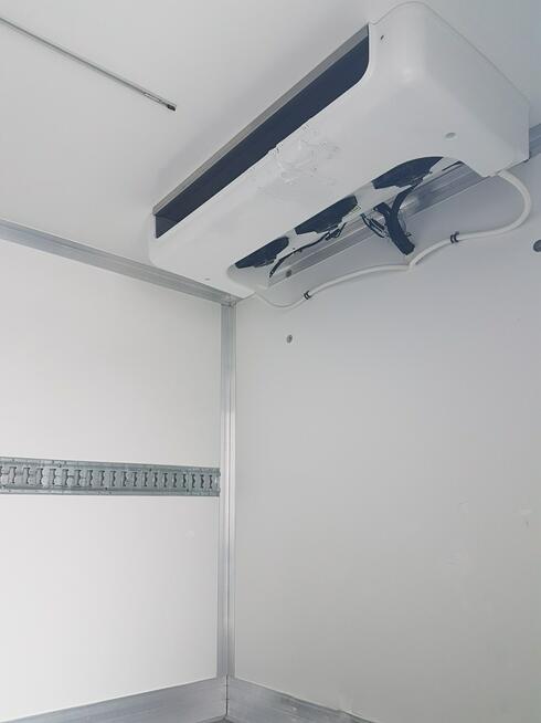 Renault Master 8EP CHŁODNIA MROŹNIA 4,21x2,11x2,01 IZOTERMA AGREGAT THERMO KING V-500