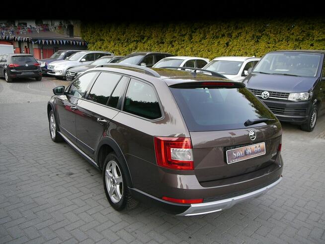 Škoda Octavia SCOUT 2.0tdi Stan Idealny Xenon Navi Kamera Panorama dach Gwarancja 12
