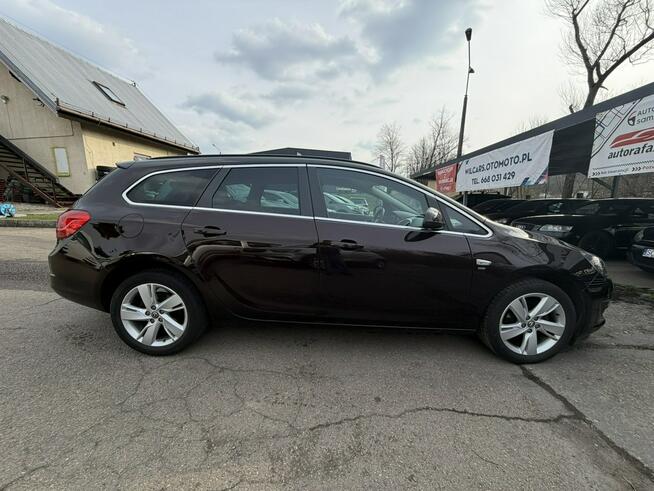 Opel Astra Klimiatronic 2-stref, Podgrz. fotele i kierownica, 2 kpl. kół, Navi