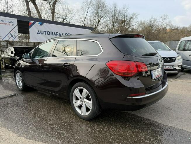 Opel Astra Klimiatronic 2-stref, Podgrz. fotele i kierownica, 2 kpl. kół, Navi