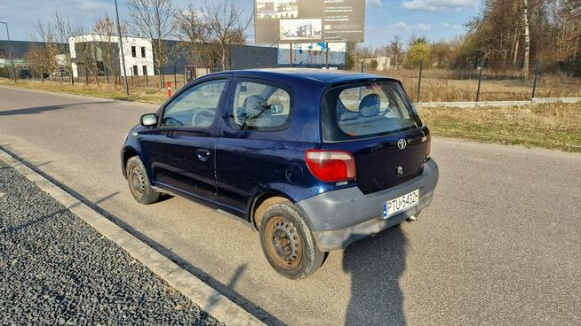 Toyota Yaris 1.0 2001r Salon PL Wspomaganie Radio