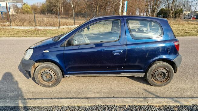 Toyota Yaris 1.0 2001r Salon PL Wspomaganie Radio