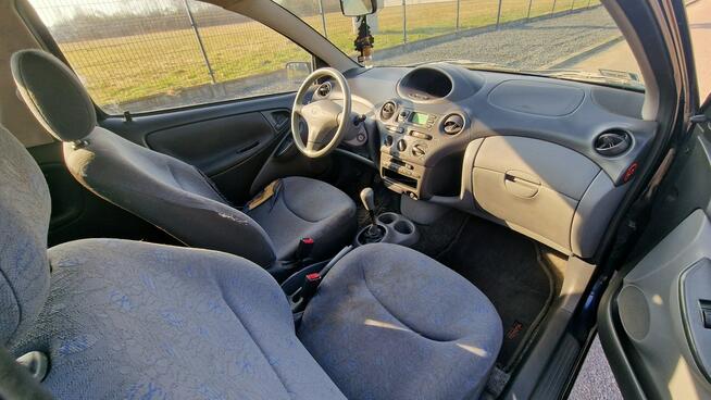 Toyota Yaris 1.0 2001r Salon PL Wspomaganie Radio