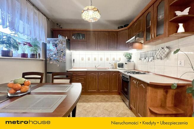 2 pokojowe z balkonem + komórka, 1 piętro, 2005 r.