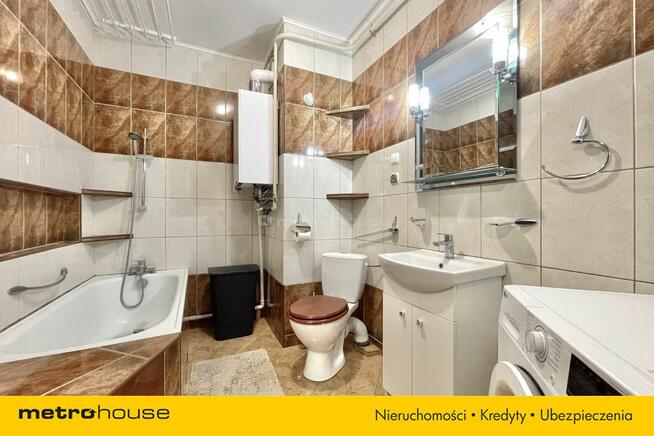 2 pokojowe z balkonem + komórka, 1 piętro, 2005 r.