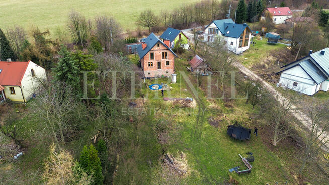 Dom jednorodzinny z działką 52 ary - Siercza