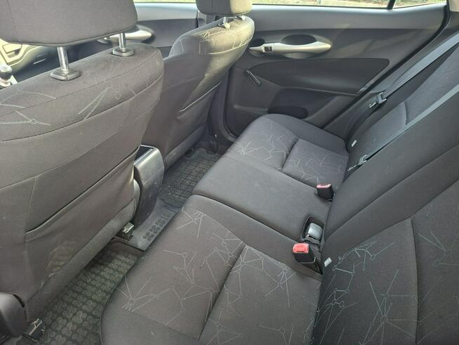 Toyota Auris 1.3 benzyna 5drzwi ważne opłaty