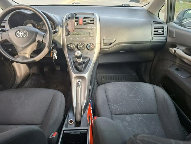 Toyota Auris 1.3 benzyna 5drzwi ważne opłaty