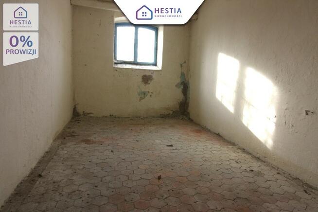 Sprzedaż pałacu z XIX wieku do remontu.