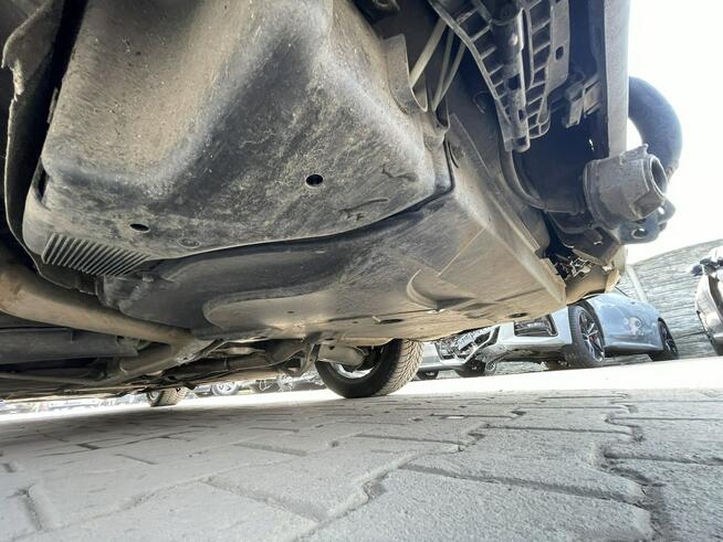 Mercedes E 350 HAK Automat Skóra Podgrzewanie Czujniki park.