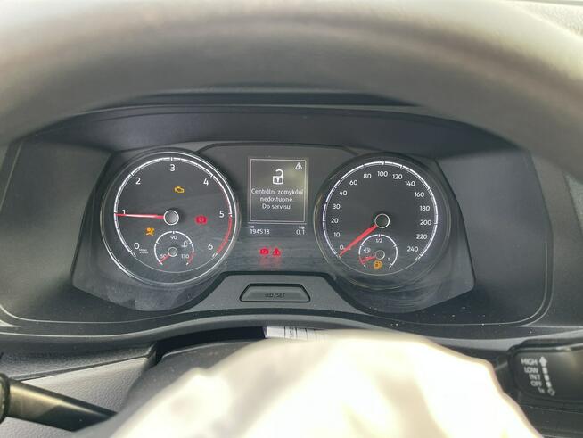 Transporter T6 Klimatyzacja 9 osobowy