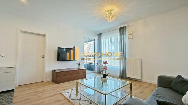 BLISKO RONDA DASZYŃSKIEGO W APARTAMENTOWCU