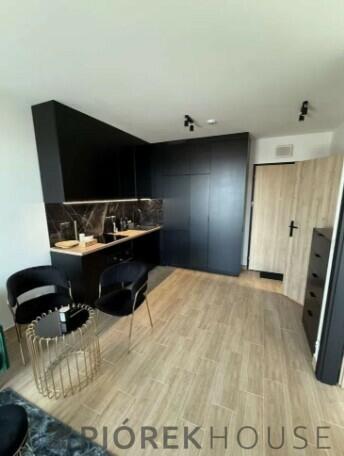 2-pokojowy apartament na Włochach