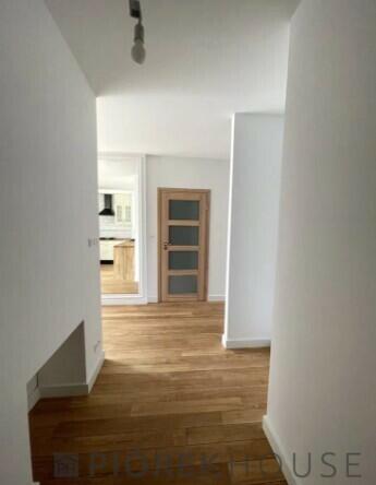 4-pokojowe mieszkanie na Pradze-Południe