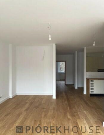 4-pokojowe mieszkanie na Pradze-Południe