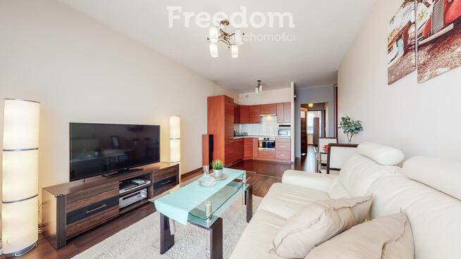 Widokowy apartament z balkonem + miejsce postojowe