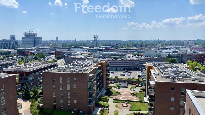 Widokowy apartament z balkonem + miejsce postojowe