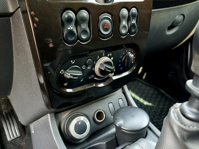 Dacia Duster 1.5 DCI 110KM Eu5 4x4 Lock -1 Właśc od 8 lat +Koła zimowe