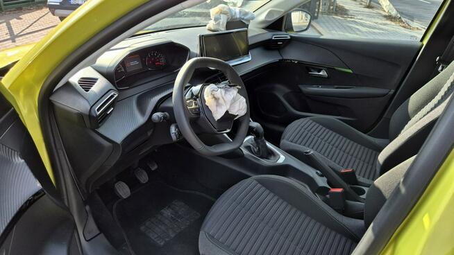 Peugeot 208 Lifting 1.2i VTI 75KM Tablet