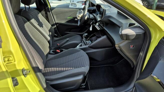 Peugeot 208 Lifting 1.2i VTI 75KM Tablet