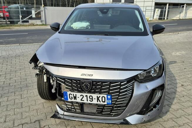 Peugeot 208 Lifting 1.2i PureTech 100 Hybrid 48V Alu Tablet