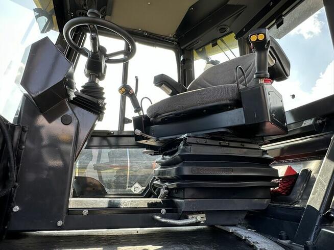 WALEC DROGOWY AMMANN AV130X