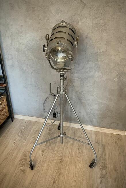 Lampa teatralna podłogowa 1963 r zabytek PRL loft