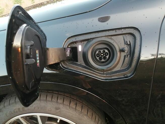 Sprzedam BMW X2 hybryda plug-in, 220 KM