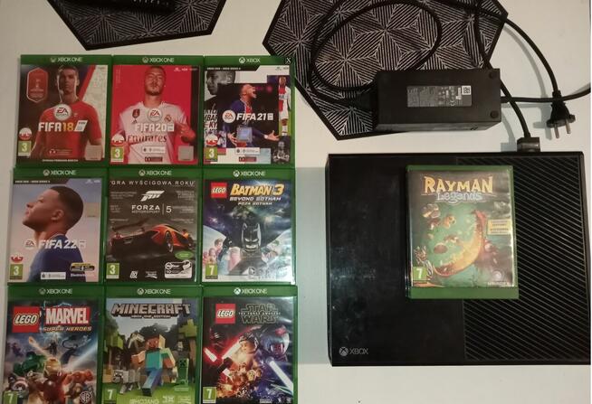 KONSOLA XBOX ONE 1540 500GB + 1 PAD oraz 10xGRY