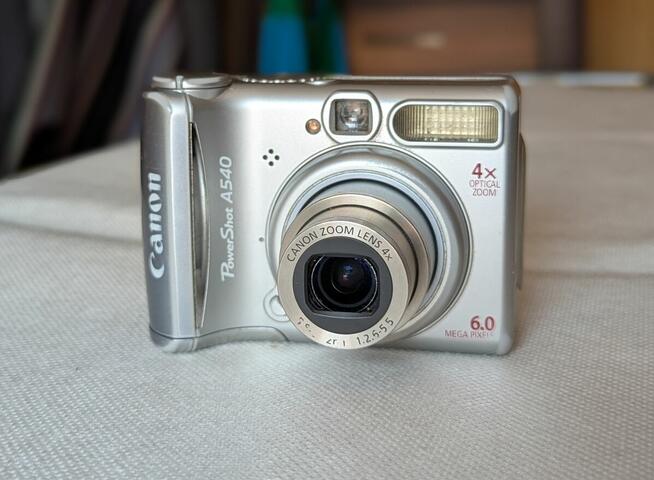 Aparat Canon PowerShot A540 2 baterie + + karta 2GB