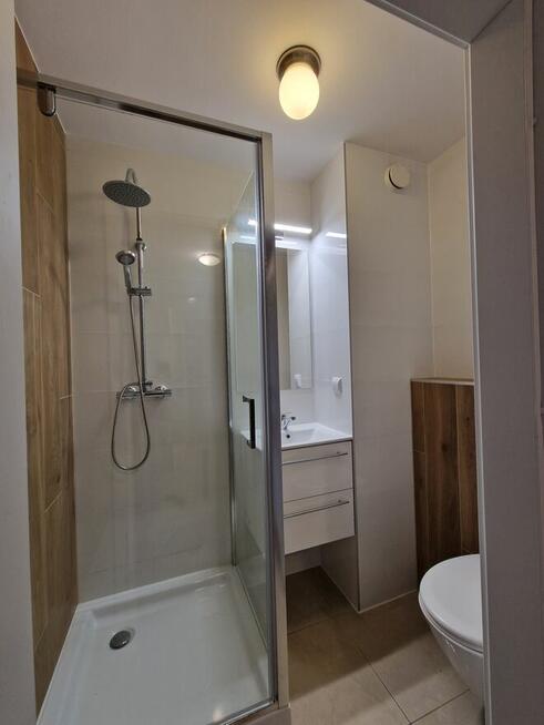 wynajmę w centrum Krakowa DUŻY POKÓJ przy al. Kijowskiej 24