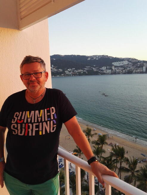 Pan szuka Bruneta.....od 25 lat -50.