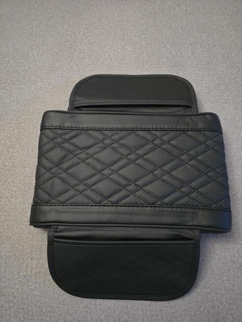 Pokrowiec na podłokietnik samochodowy. Nowy.