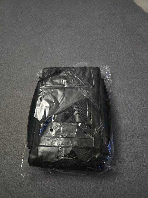 Pokrowiec na podłokietnik samochodowy. Nowy.