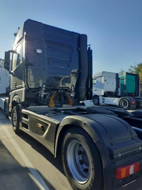 Mercedes Actros 1848