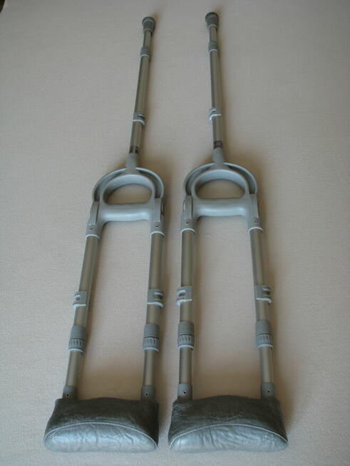 Kule ortopedyczne pachowe z regulacją wysokości MIKIRAD 06MR